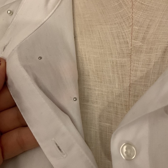 CHARTER Club size M, white button down shirt, cotton and polyester mix. - Picture 10 of 17